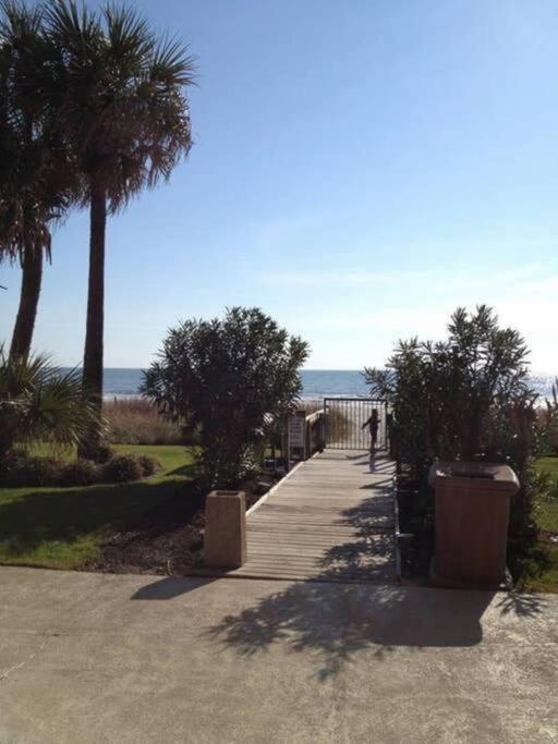 *Renovated Oceanfront Condo*Queen Beds*Pools*Hot Tubs*More*P220 默特尔比奇 外观 照片